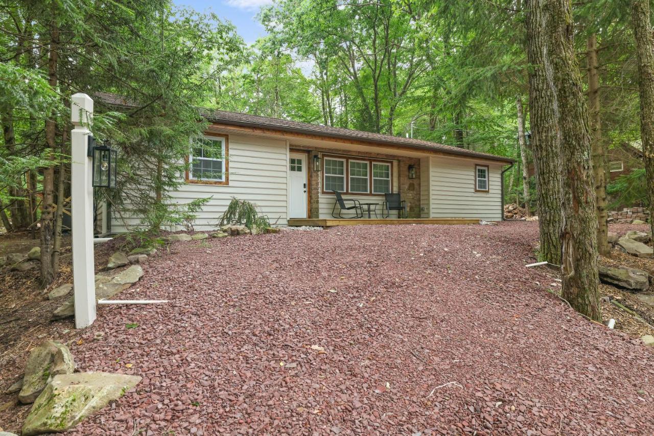 Whiskey Pines Retreat! Single Level Home, Outdoor Firepit, Ac, Bbq! Sleeps 9 In Lake Harmony! Exterior foto